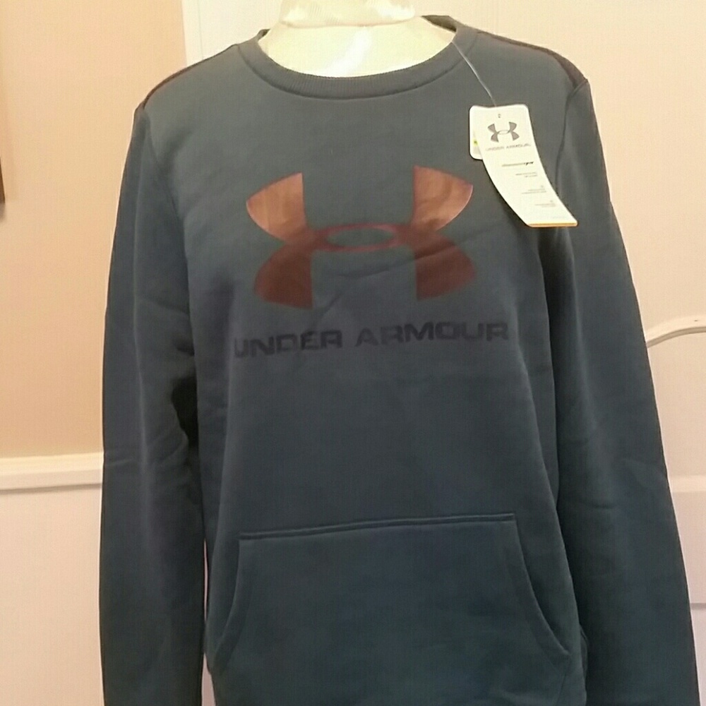 //NEW//Under Armour  Sweat Shirt